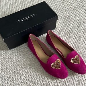 Talbots size 9.5 Raspberry novelty flats with gold sequin and beaded hearts
